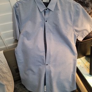 Craft + Flow Short Sleeve Button Up Shirt Baby Blue & Navy Blue Size XL